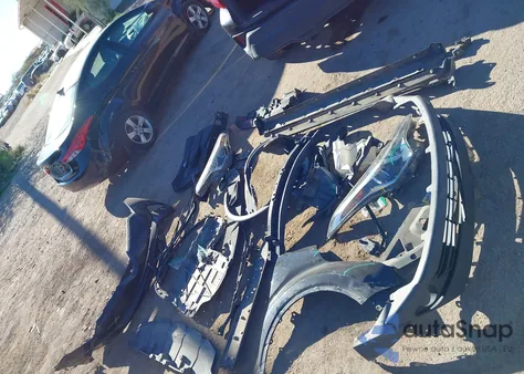 2019 Toyota C-Hr Le z USA, uszkodzony, nr VIN JTNKHMBX7K1026753